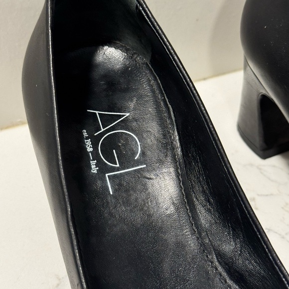 AGL Black Heels Sleek Minimalist Design - Picture 5 of 16